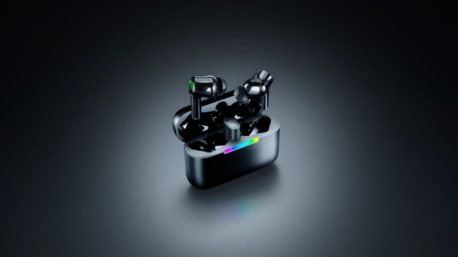 Razer lansează Hammerhead V3 HyperSpeed: căști gaming cu receiver integrat în carcasă
